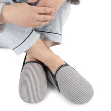 Load image into Gallery viewer, SLIPPERS SNOOZIES ALPINE CORDUROY