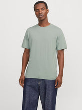 Load image into Gallery viewer, T-SHIRT JACK&amp;JONES 12222887
