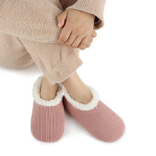 Load image into Gallery viewer, SLIPPERS SNOOZIES CORDUROY
